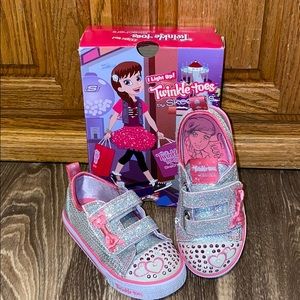 Twinkle Toe Light Up Sneakers NWOT